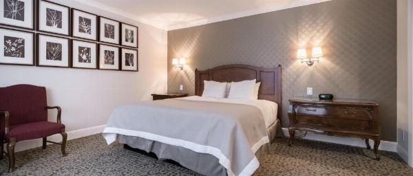 Woodcrest Hotel Cupertino image 10